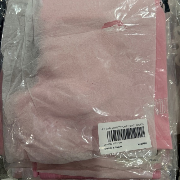 Her Mark Loyalty Pump Energy Shorts - Picture 12 of 13